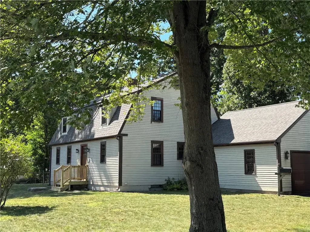 119 Park View Ave, Warwick