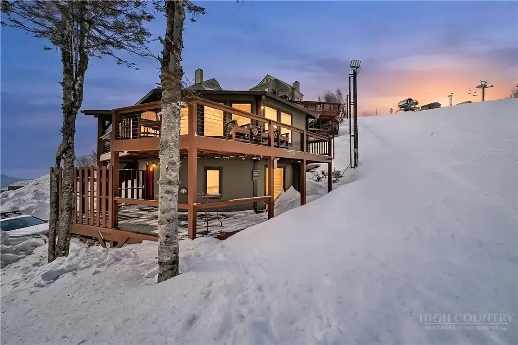 141 Skiloft Road, Beech Mountain