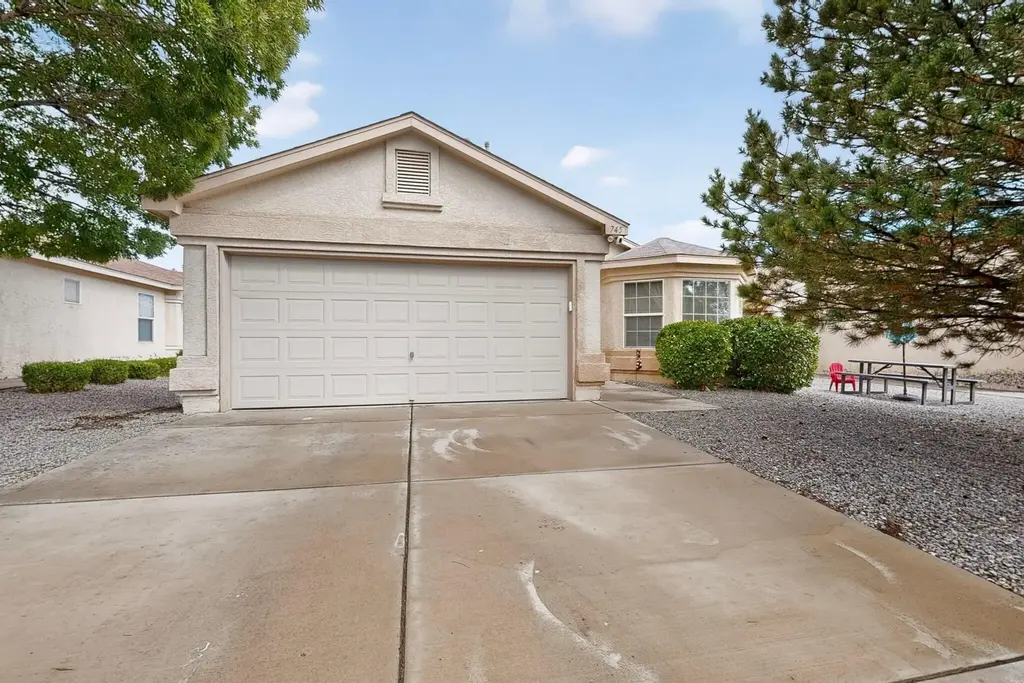 745 Morning Meadows Drive Ne, Rio Rancho