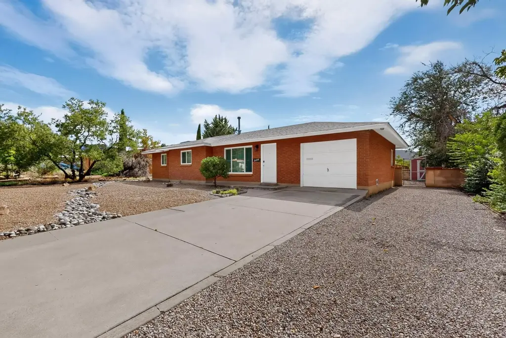 2420 Stevens Drive Ne, Albuquerque