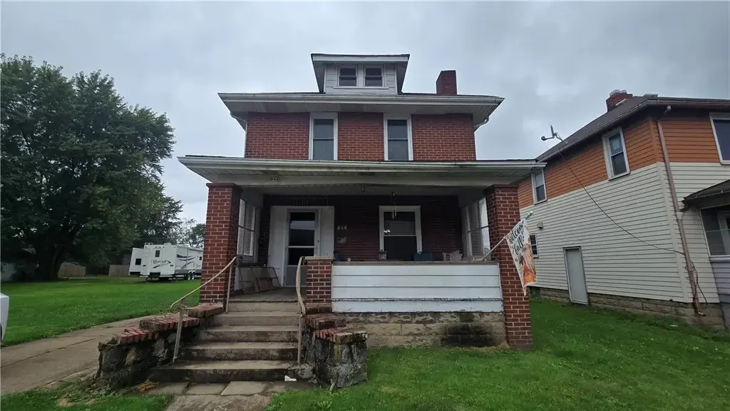 686 Stambaugh Avenue , Sharon