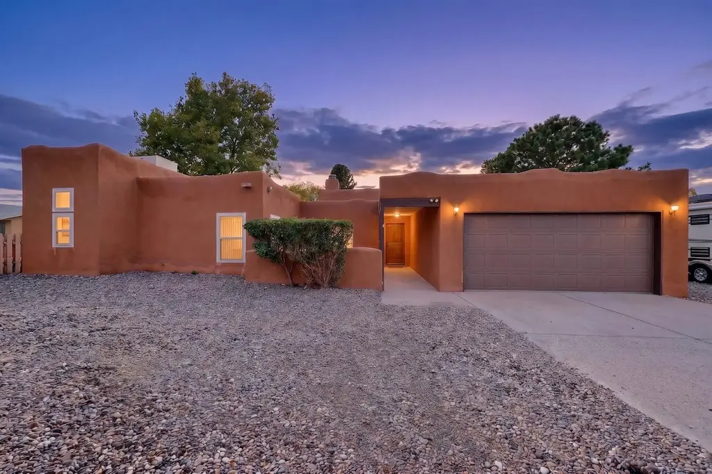 12208 Lexington Avenue Ne, Albuquerque