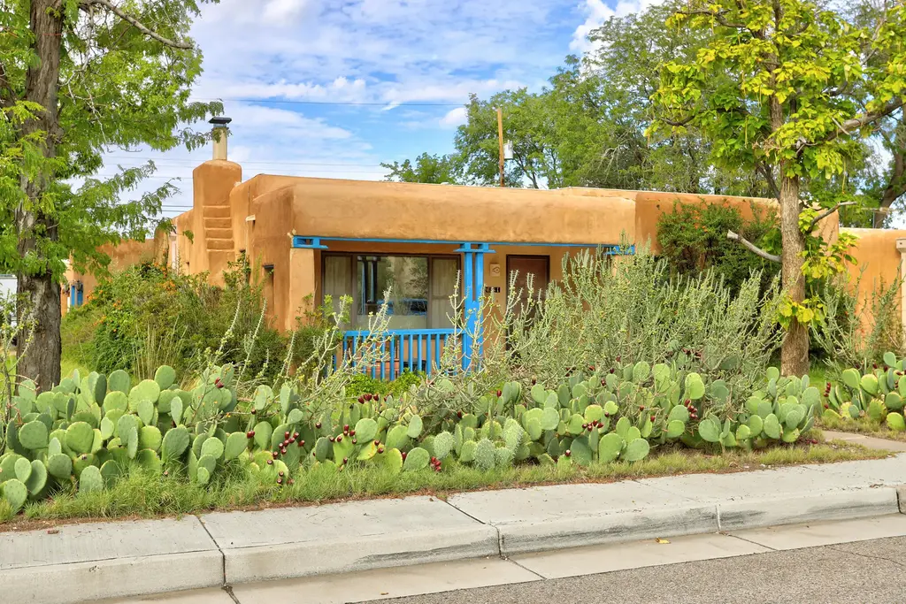 401 Fontana Place Ne, Albuquerque