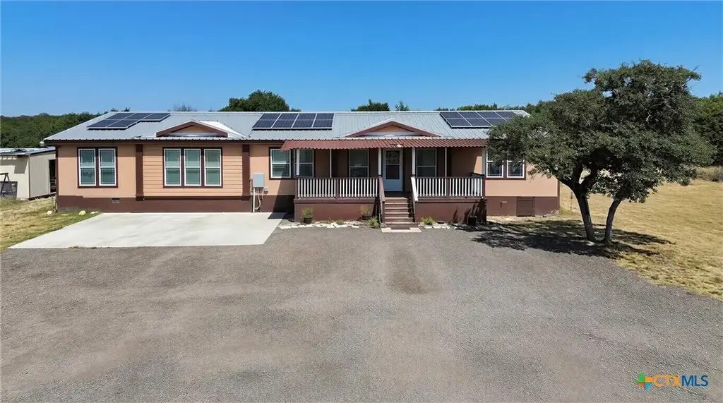 602 County Road 3068, Lampasas