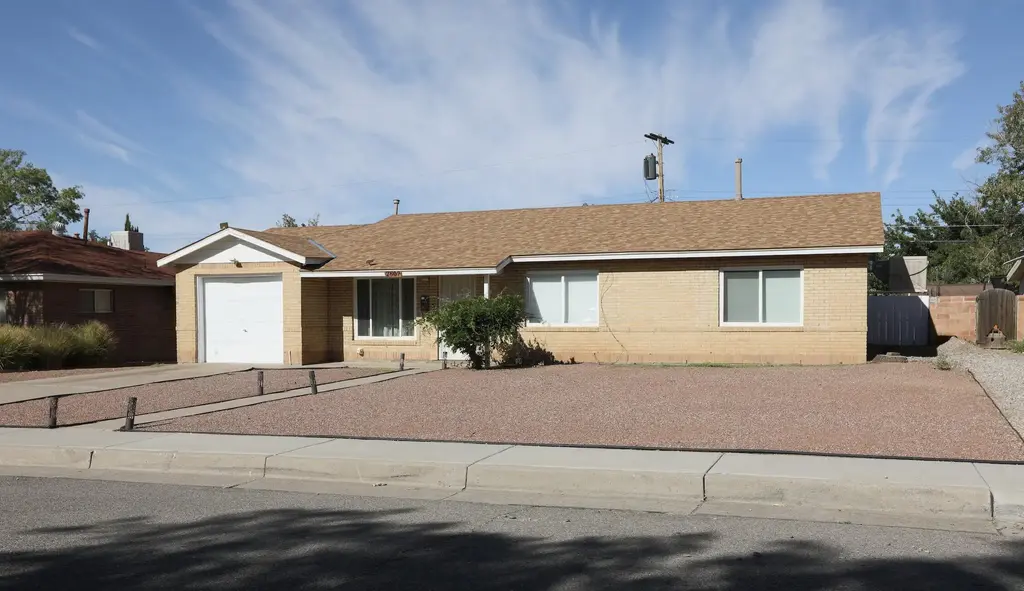 2607 General Bradley Street Ne, Albuquerque