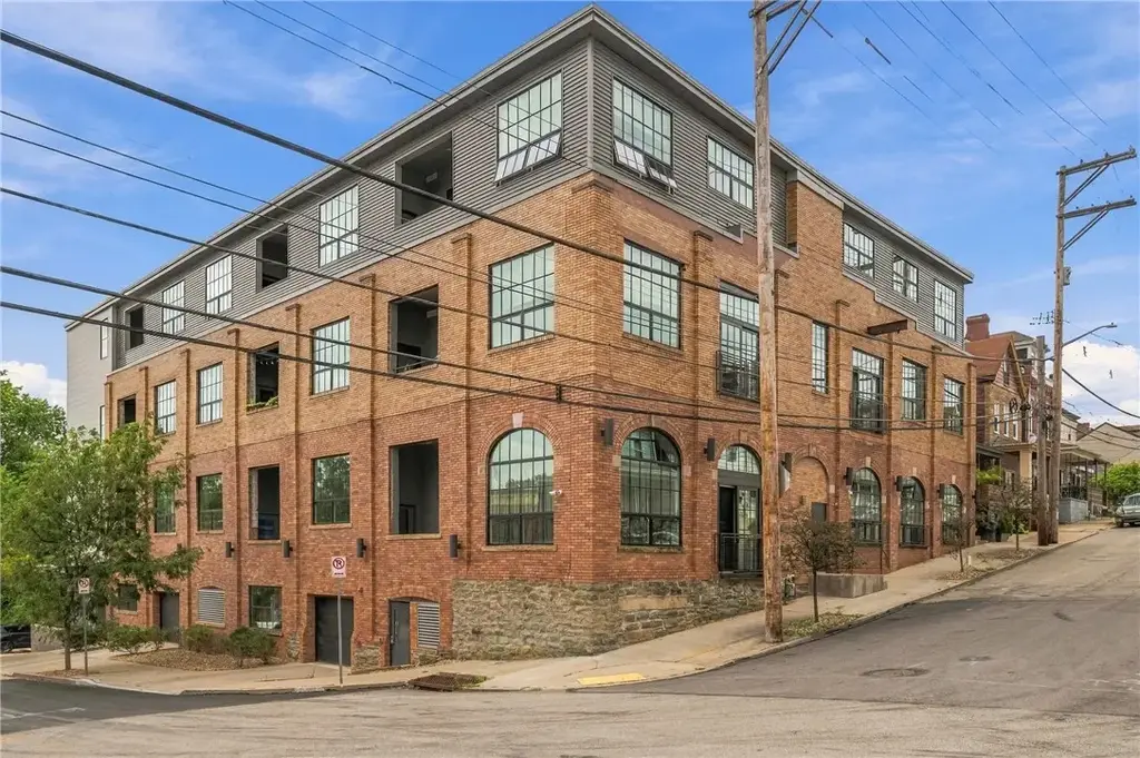 622 Gross Street 204, Bloomfield