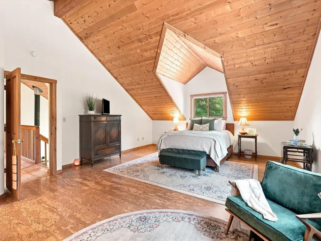 156 Valle Escondido Road, Taos