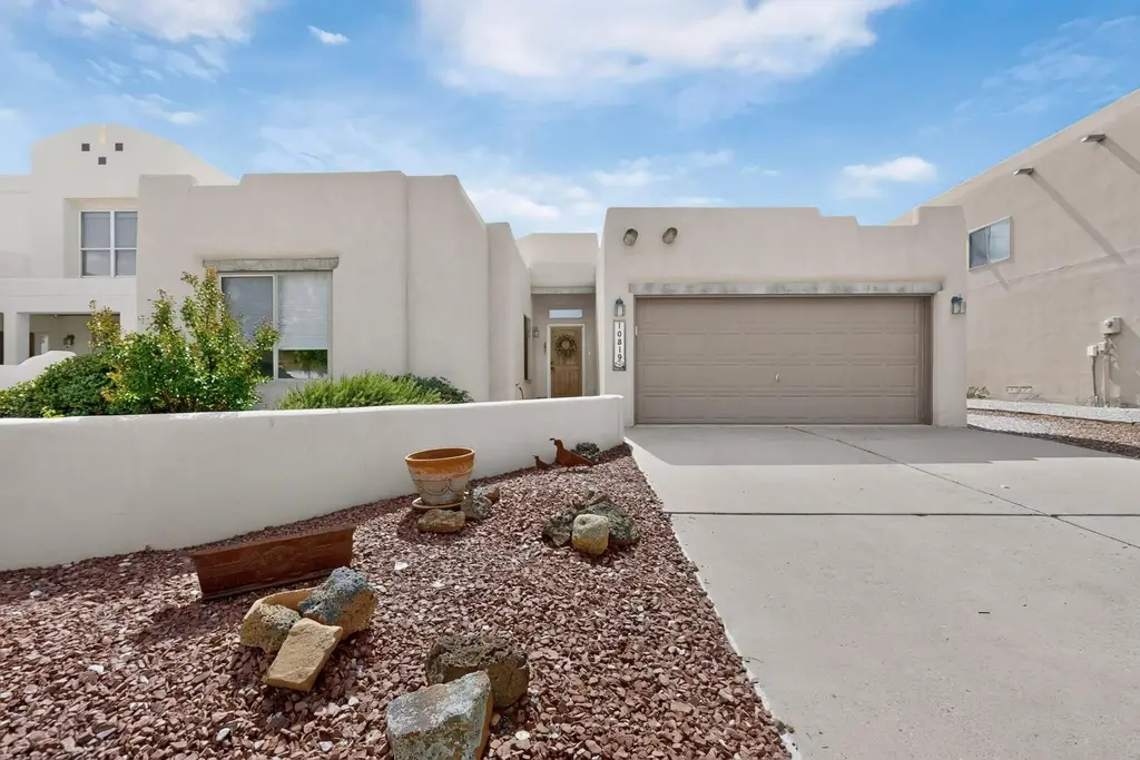 10819 Chicobush Drive Nw, Albuquerque