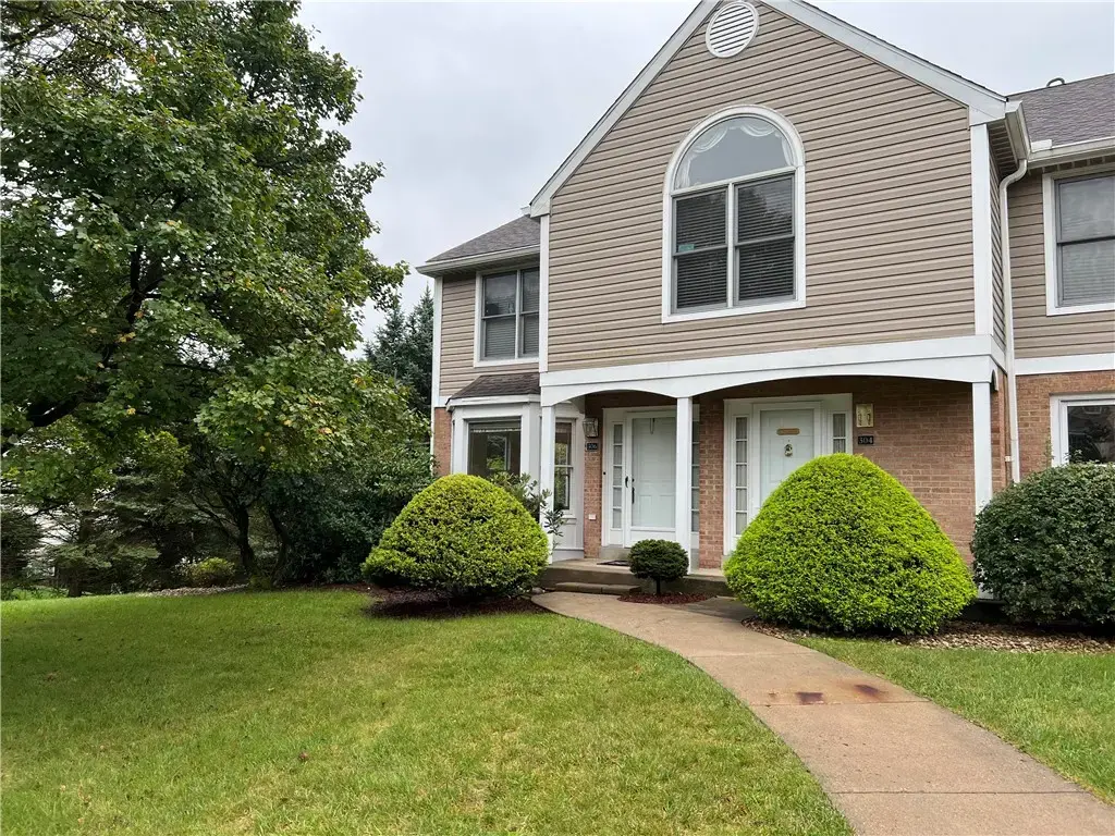 306 Newbury Drive , Monroeville