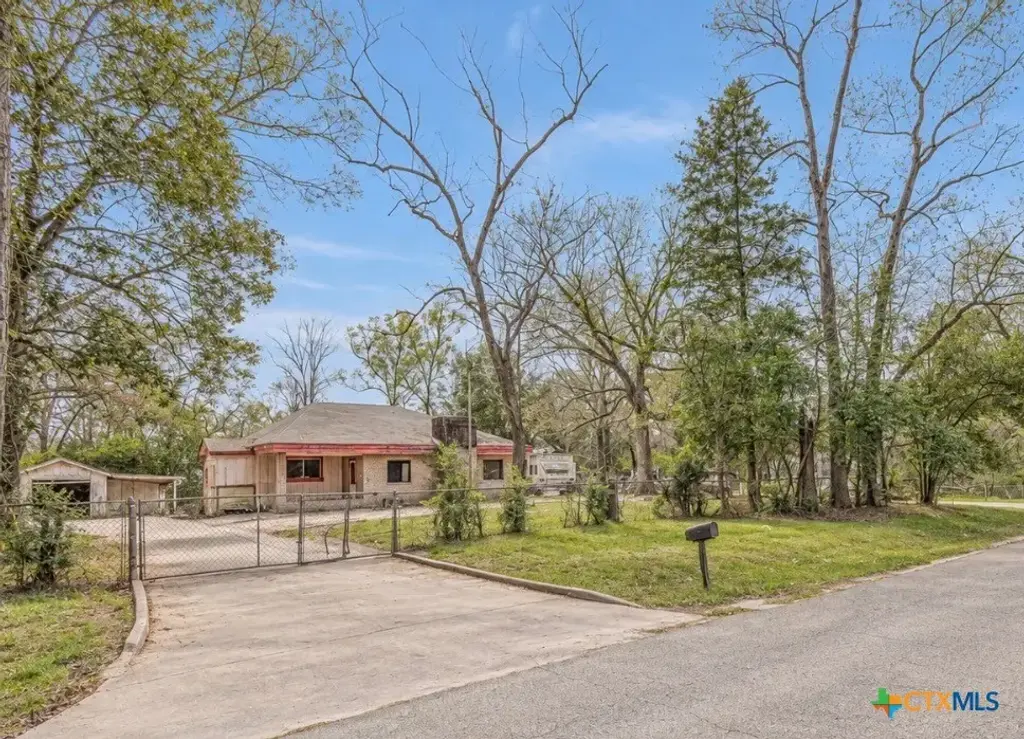 24786 Pecan Road, Woodbranch