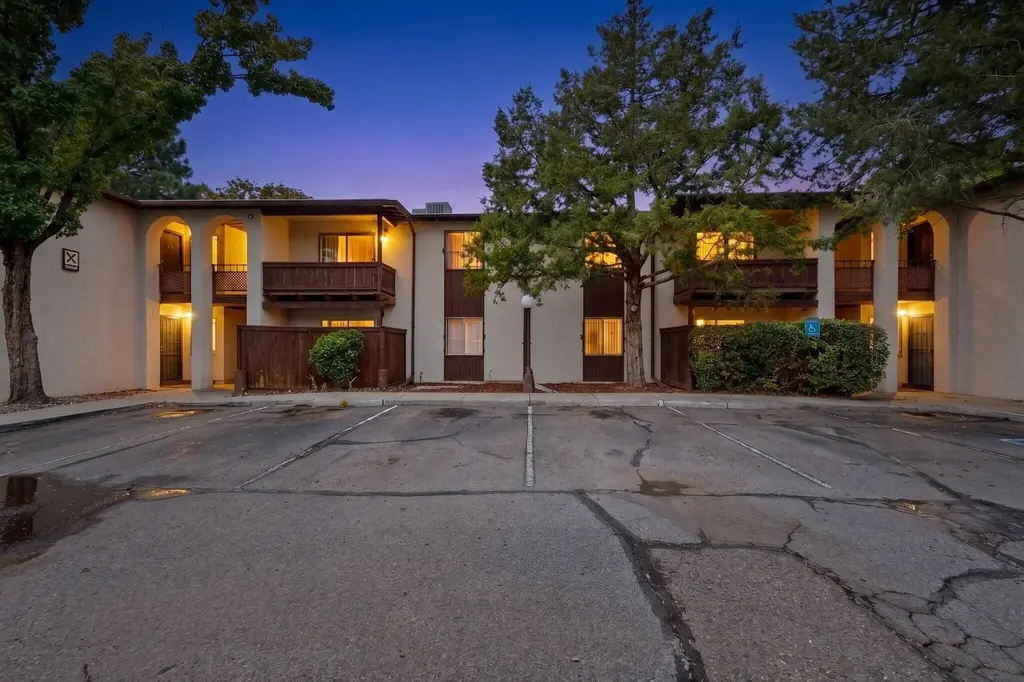 1601 Pennsylvania Street Ne X-7, Albuquerque