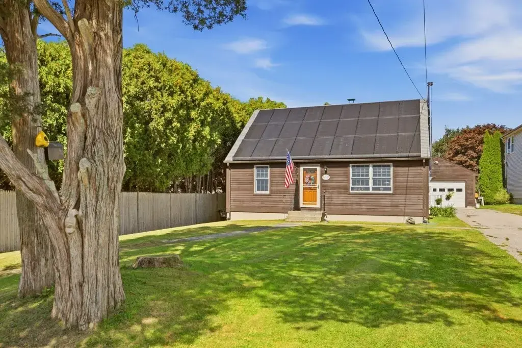 165 Mill Ln, Portsmouth