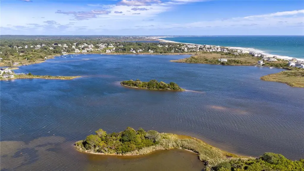 1 Jacob Island Way, South Kingstown