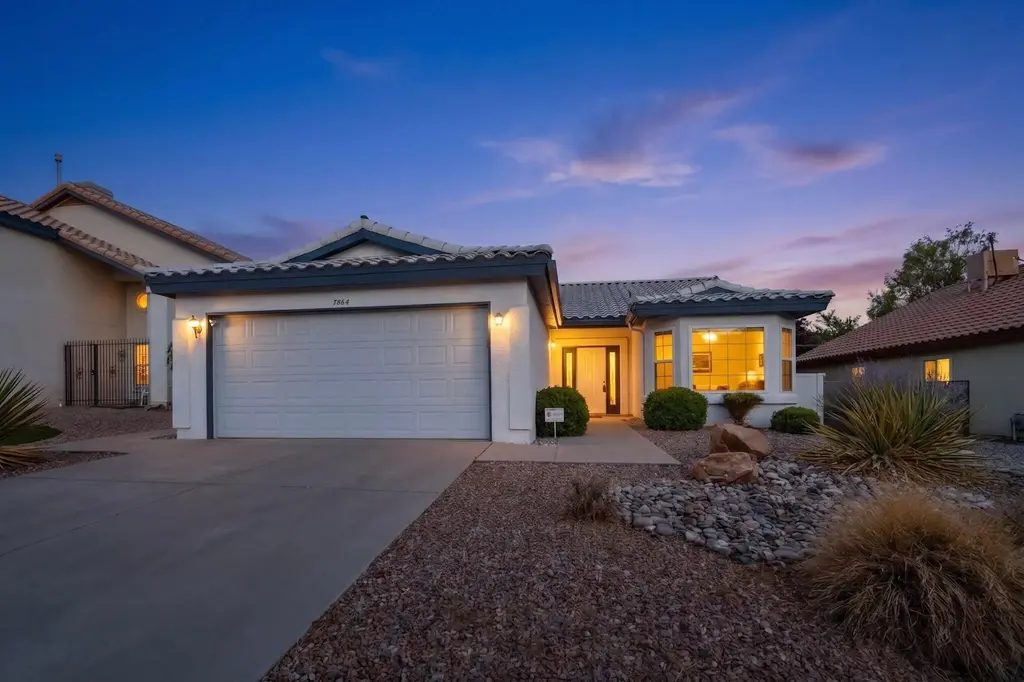 7804 Oakland Avenue Ne, Albuquerque
