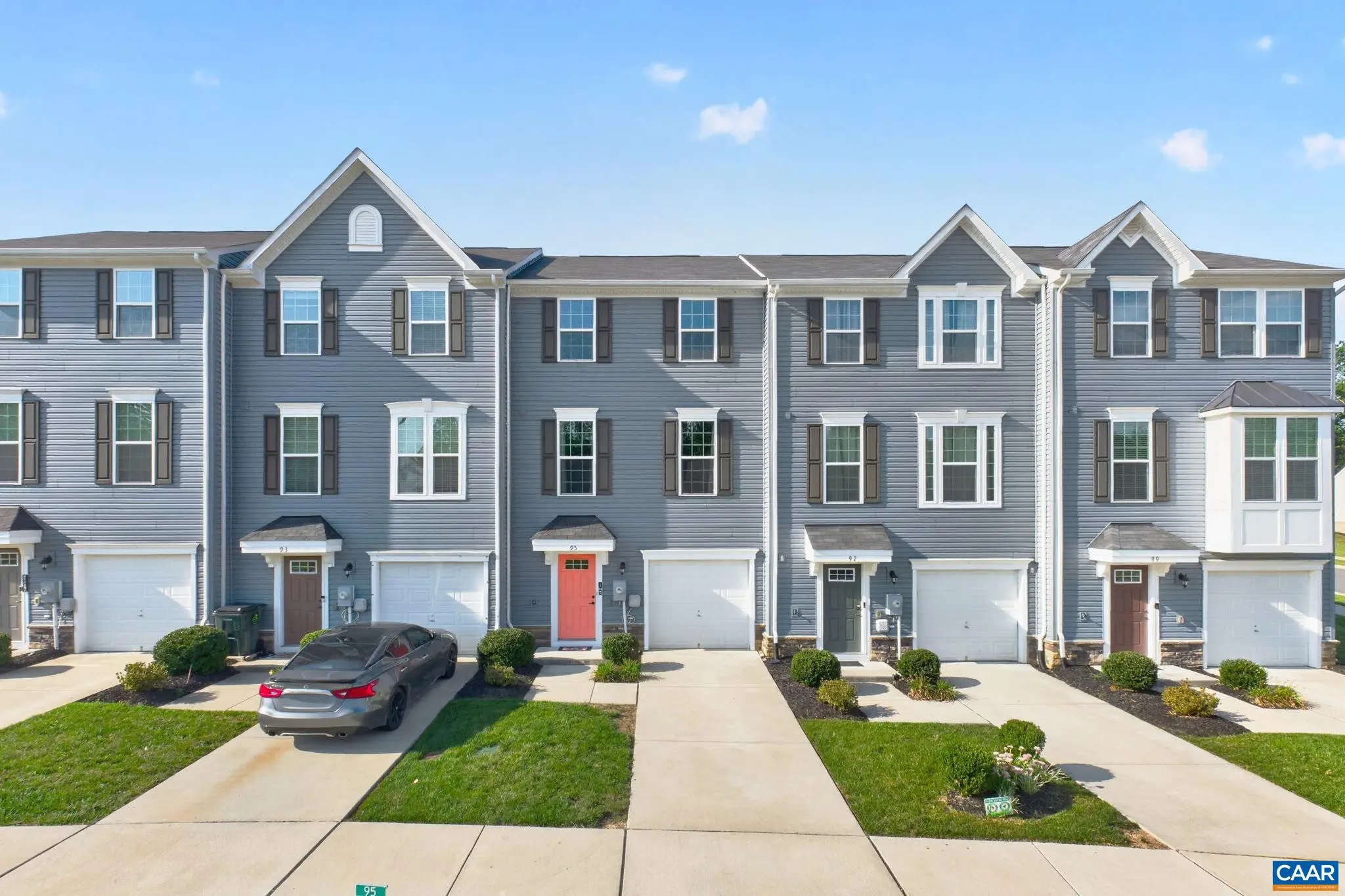 95 Virginia Ave, Palmyra