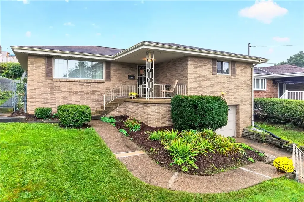 106 Cedarbrook Drive , Crafton Heights