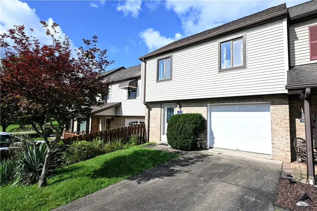 105 Williamsburg Drive, Elizabeth Twp/Boro