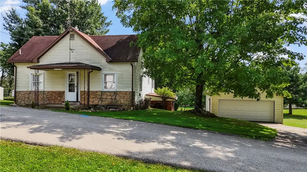 230 Mcclain Street , Claysville