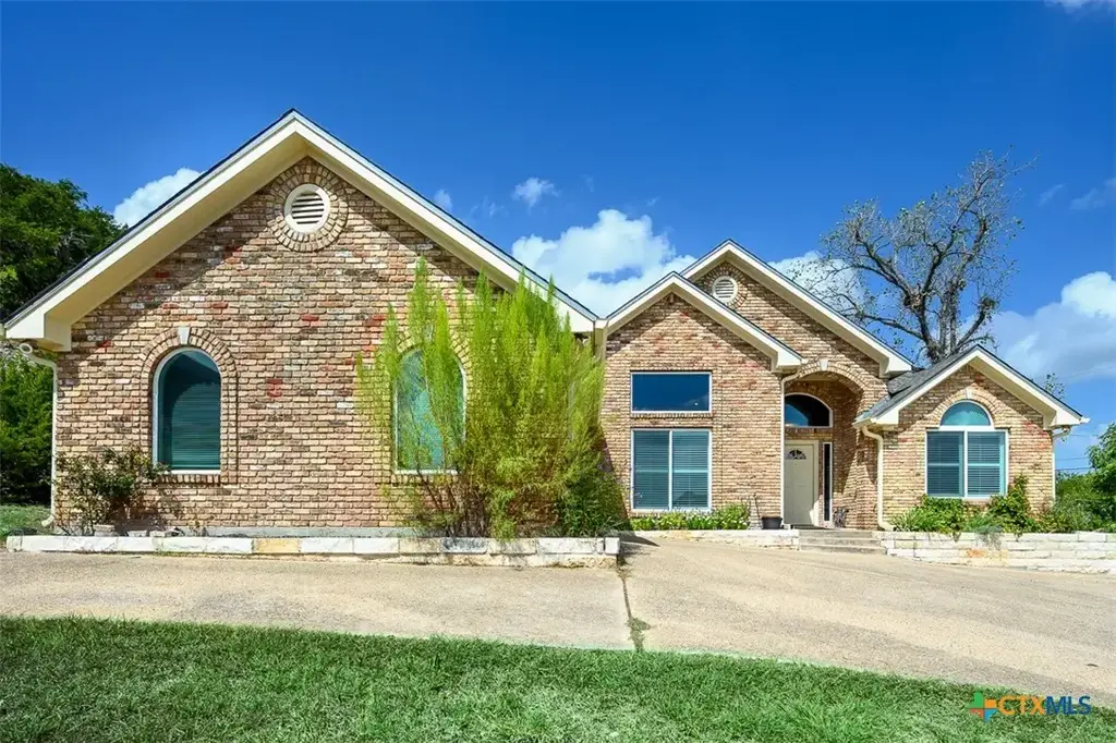 888 End O Trail, Harker Heights