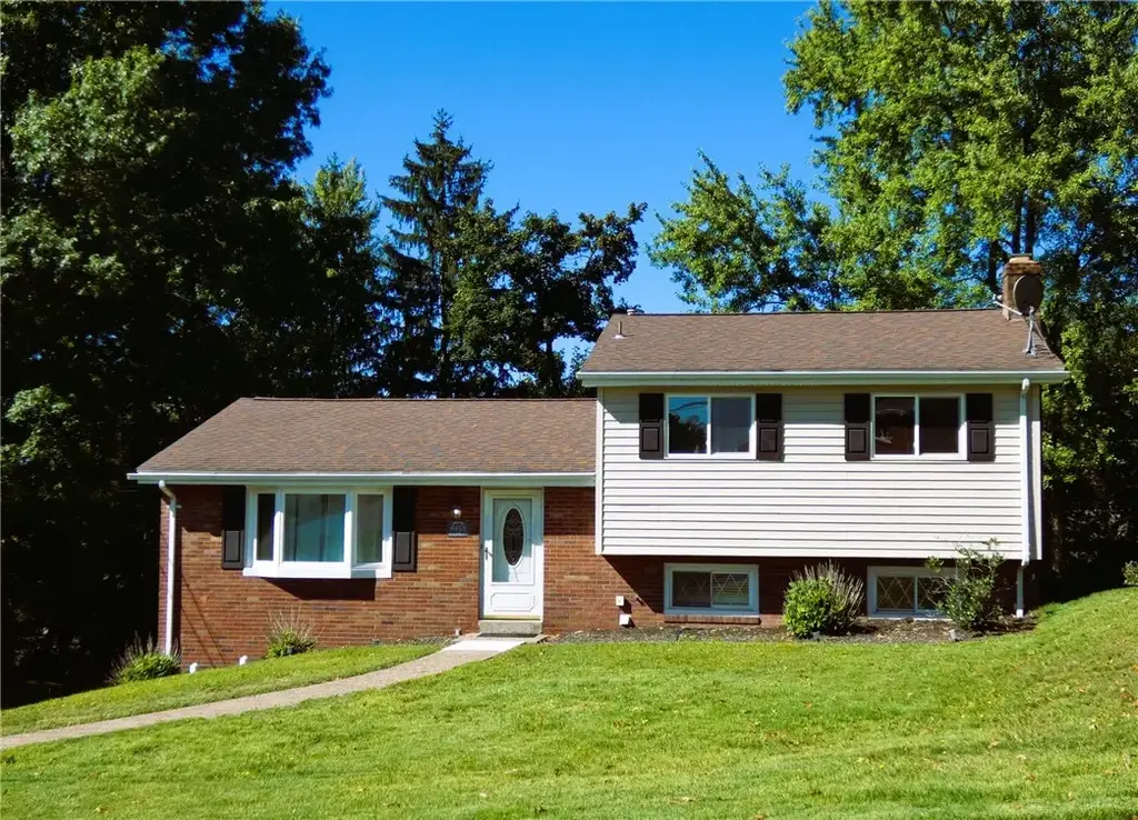 8459 Ridgemont Road, McCandless