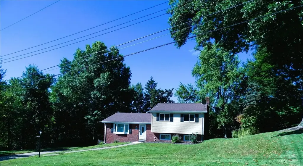 8459 Ridgemont Road, McCandless
