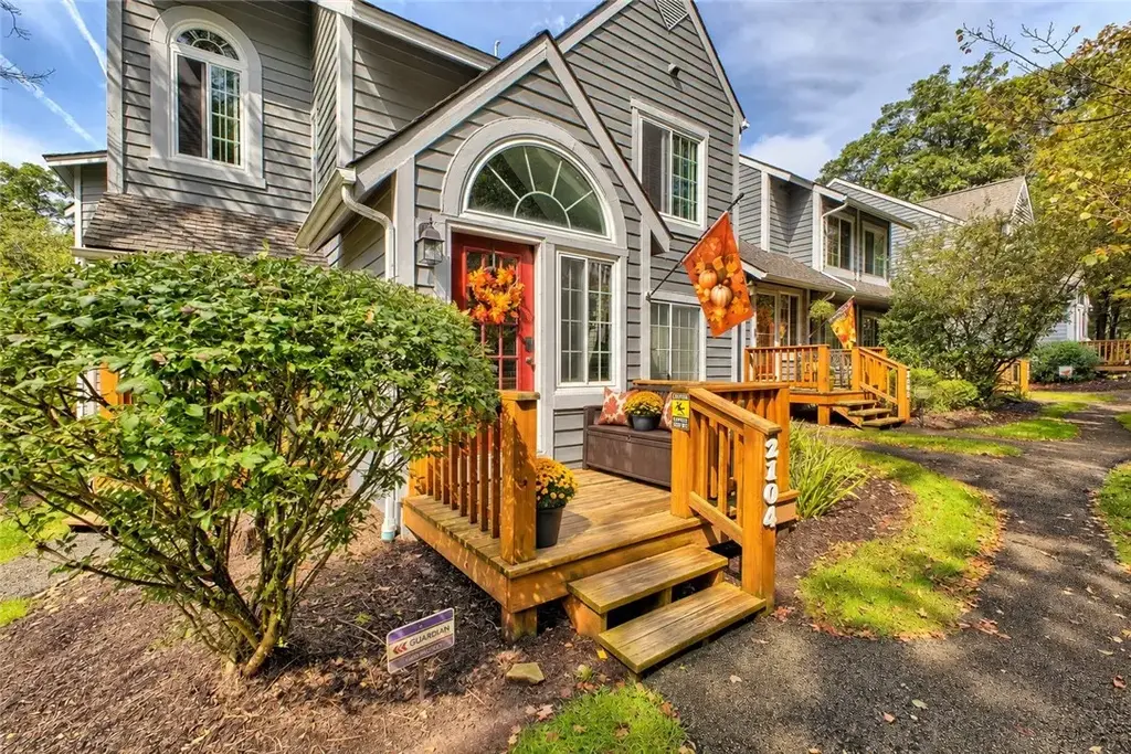 2104 Ridge Terrace, Hidden Valley