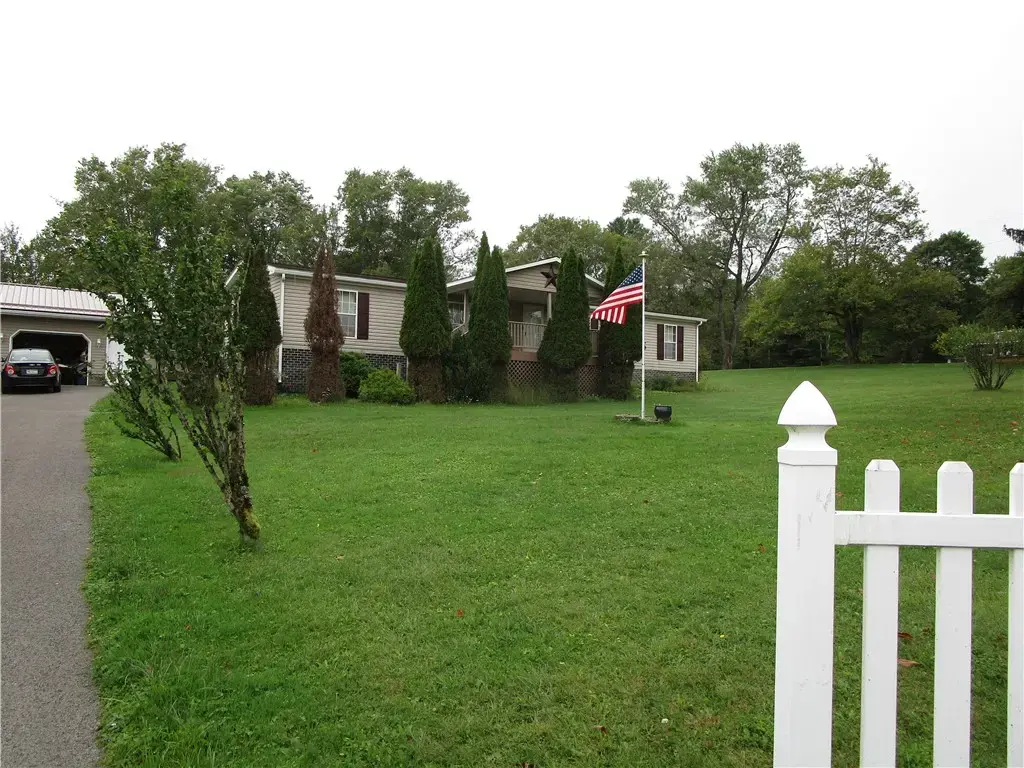 776 Parker Pike, Parker