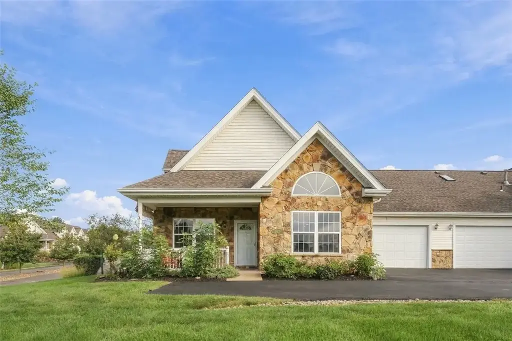 302 Saddlebrook Road, West Deer