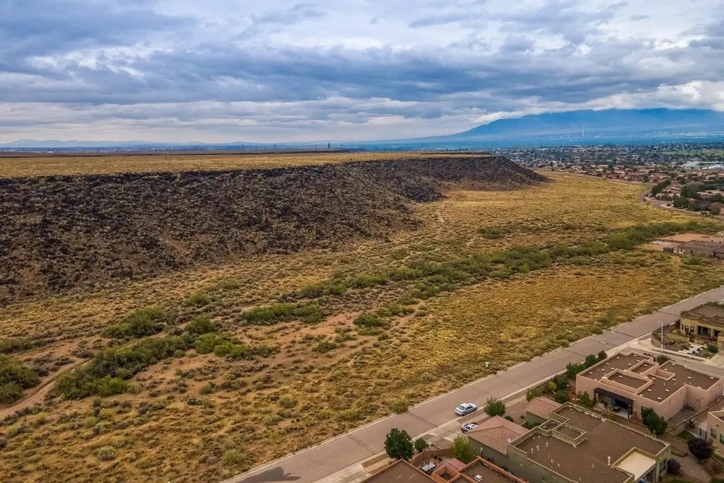 8705 Mesa Rain Road Nw, Albuquerque