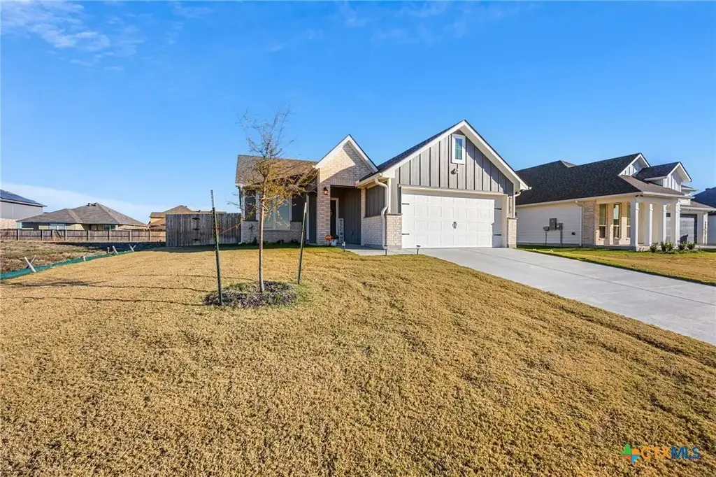 709 Nancy Olivia Circle, Killeen