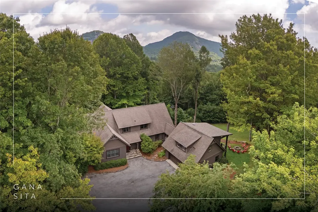 25 New Morning Lane, Cashiers