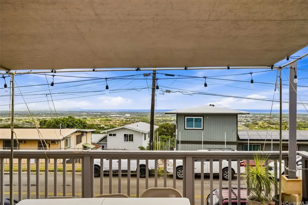 92-618 Anipeahi Street, Kapolei