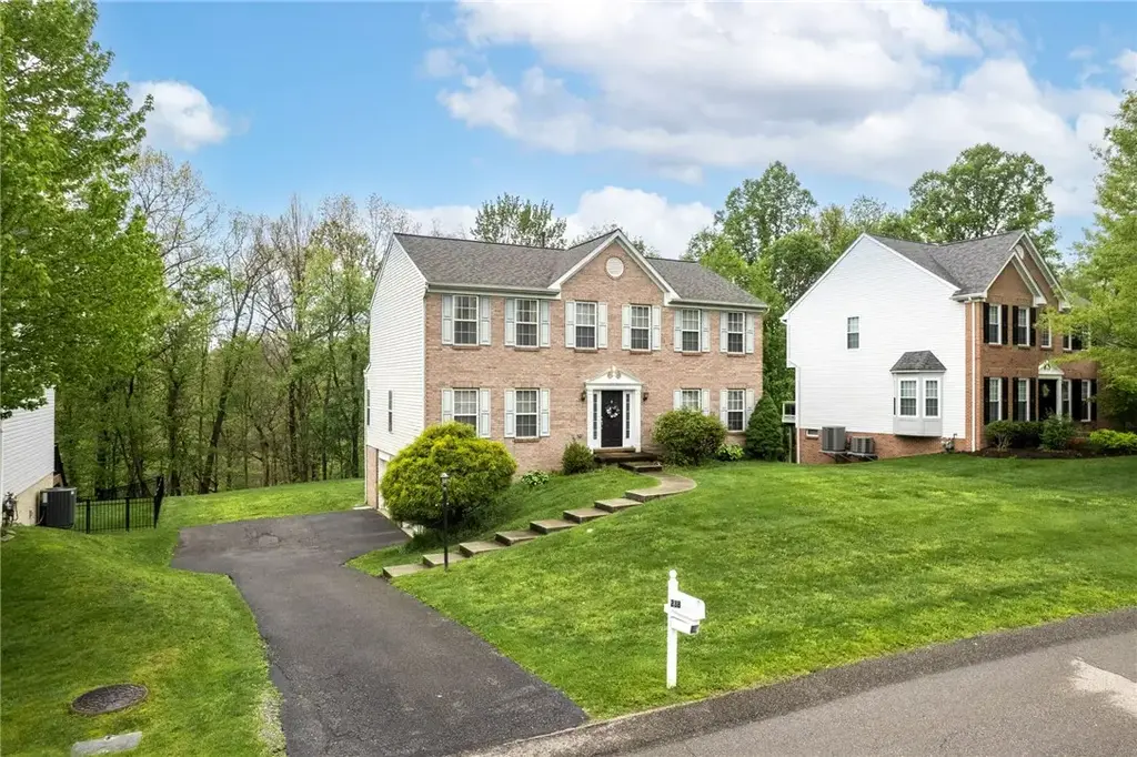 238 Gary Drive , Ohio