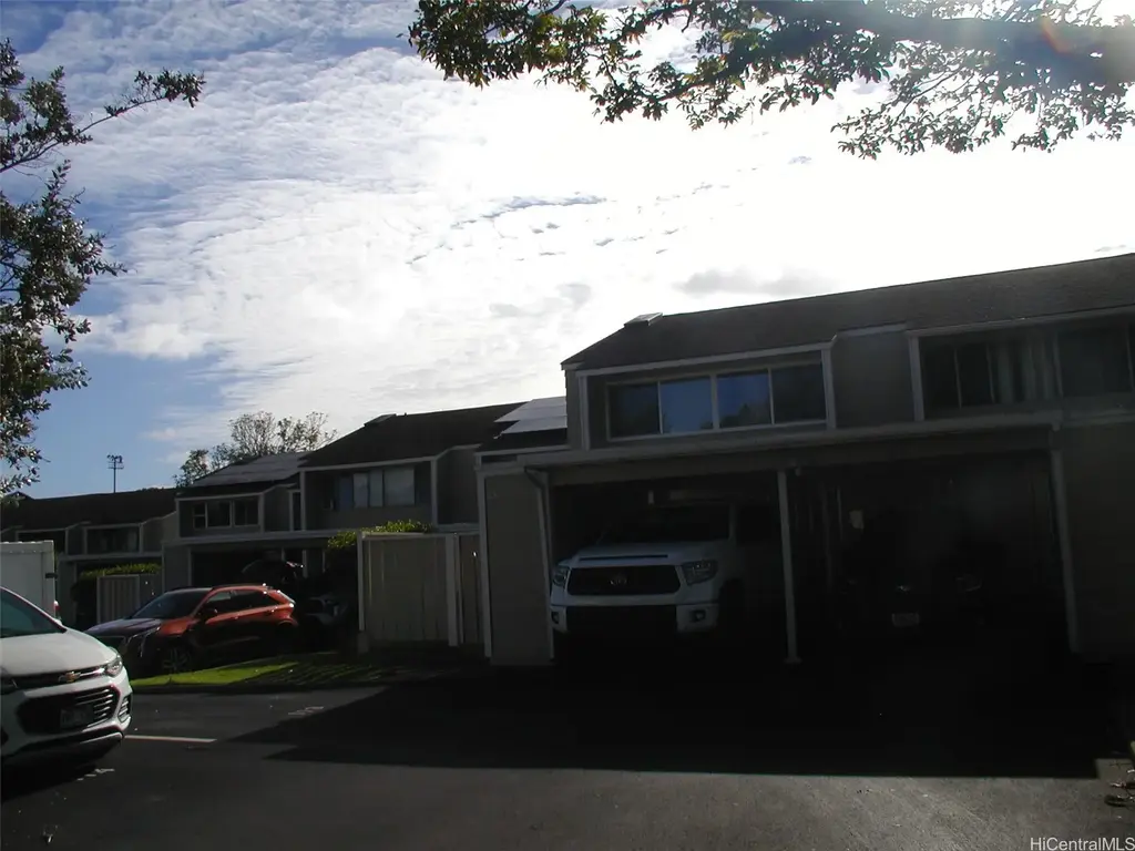 (unit #113) 94-344 Hokuala Street, Mililani