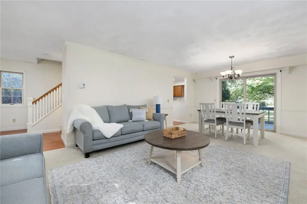 167 Winter St, South Kingstown