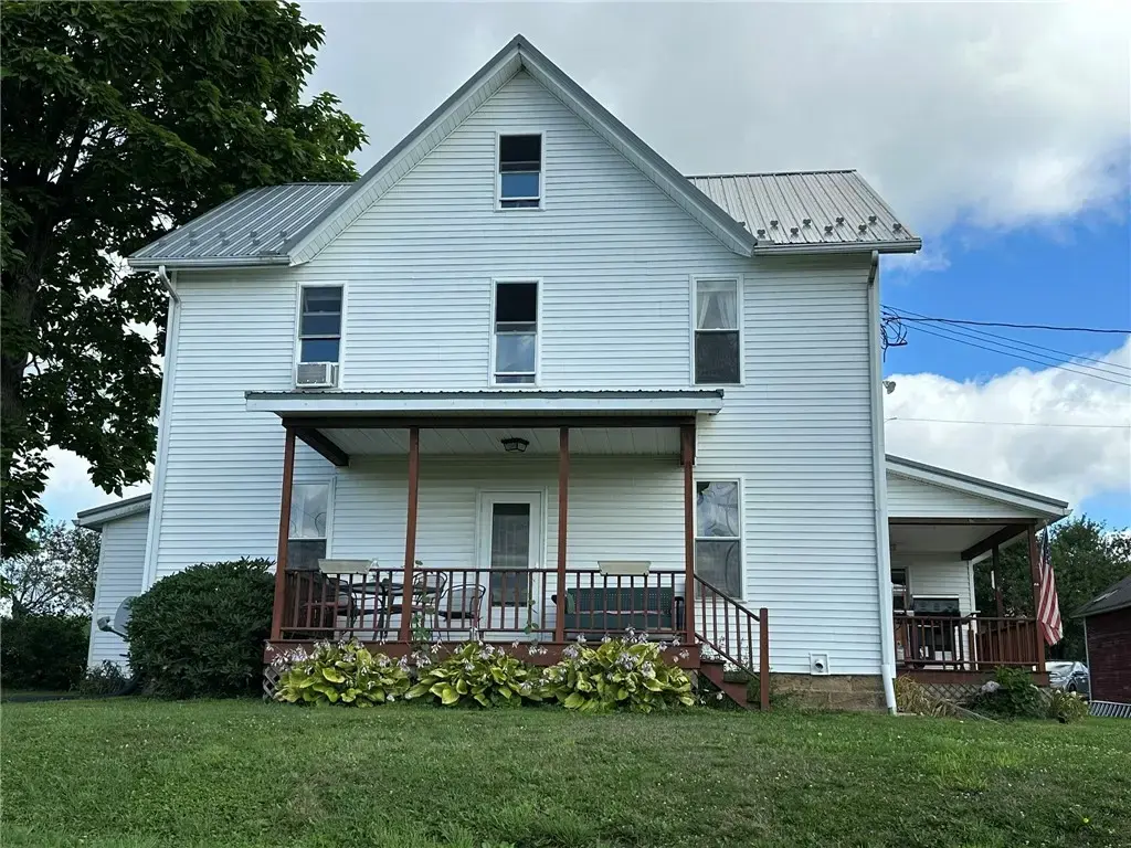 1195 Fertigs, Pine Grove