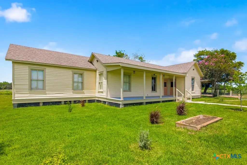 14851 U S Hwy 87, Nursery
