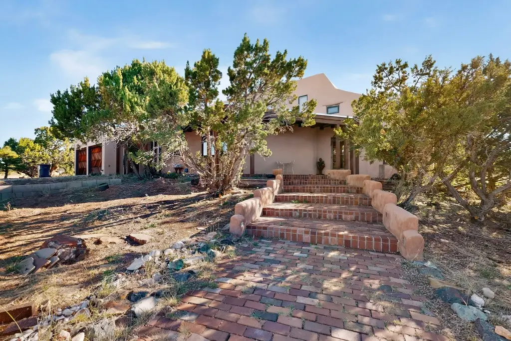 7 Verano Drive, Santa Fe