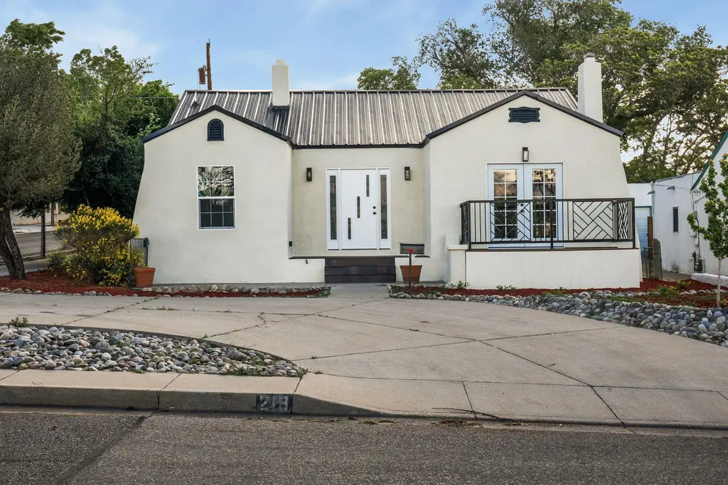 219 Solano Drive Se, Albuquerque