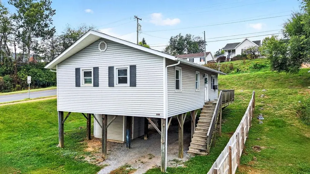 848 Fairfax Ave, Waynesboro