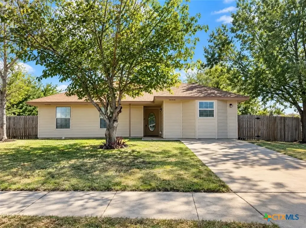 2204 Lazy Ridge, Killeen