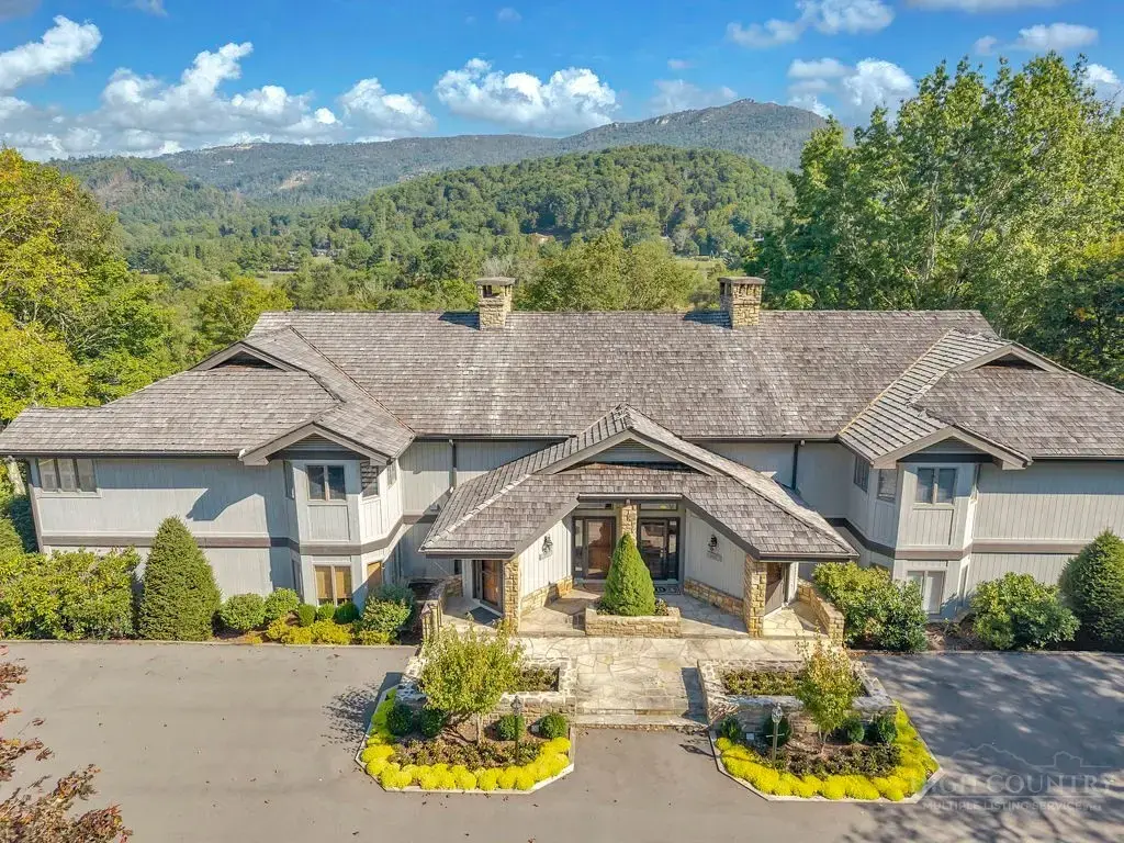 490 Clubhouse Drive # C3, Banner Elk