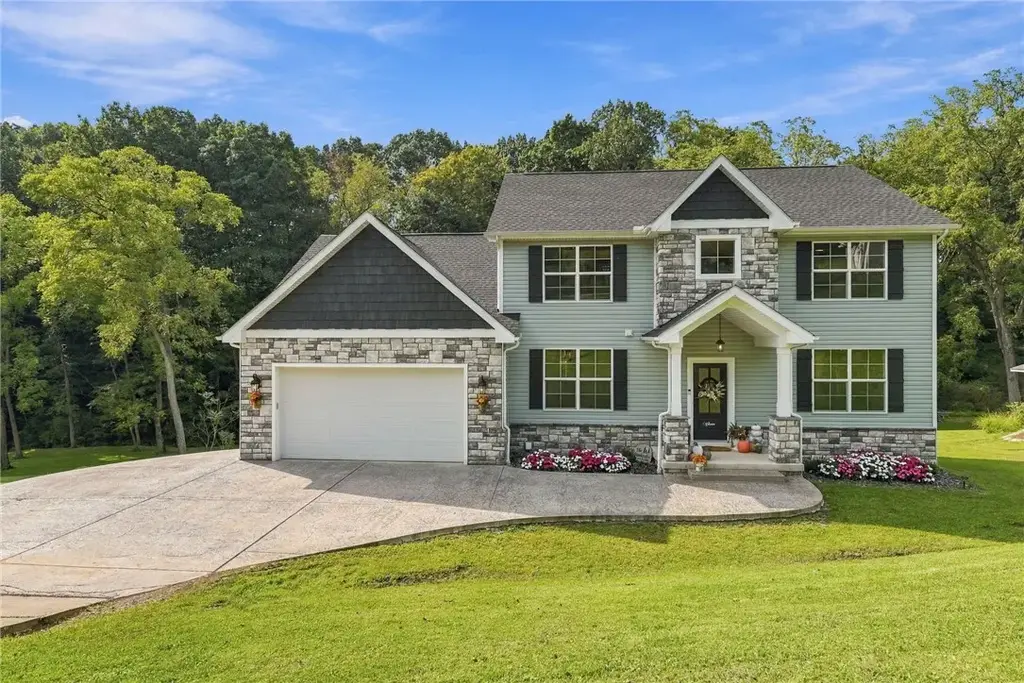 1064 Lux Road , Penn