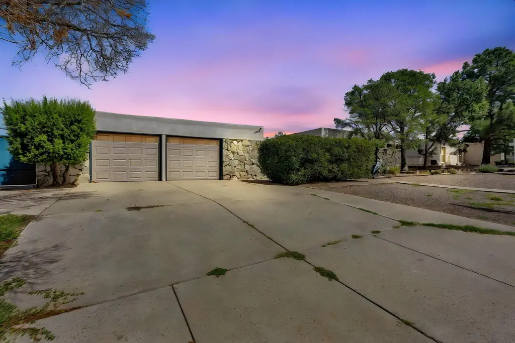 8901 Osuna Road Ne, Albuquerque