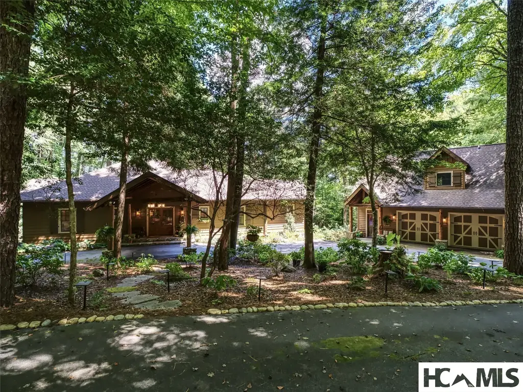 46 Brassie Drive, Lake Toxaway