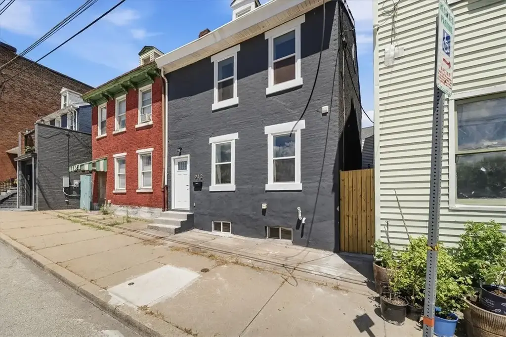 912 Phineas Street, East Allegheny