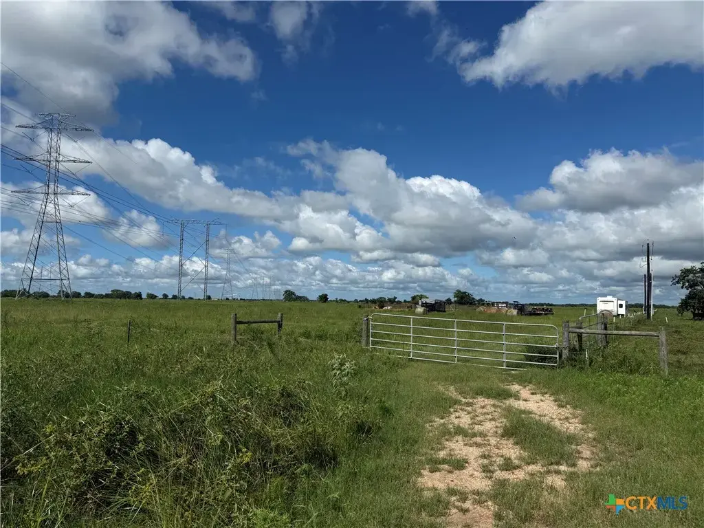 Cr 409, Bay City