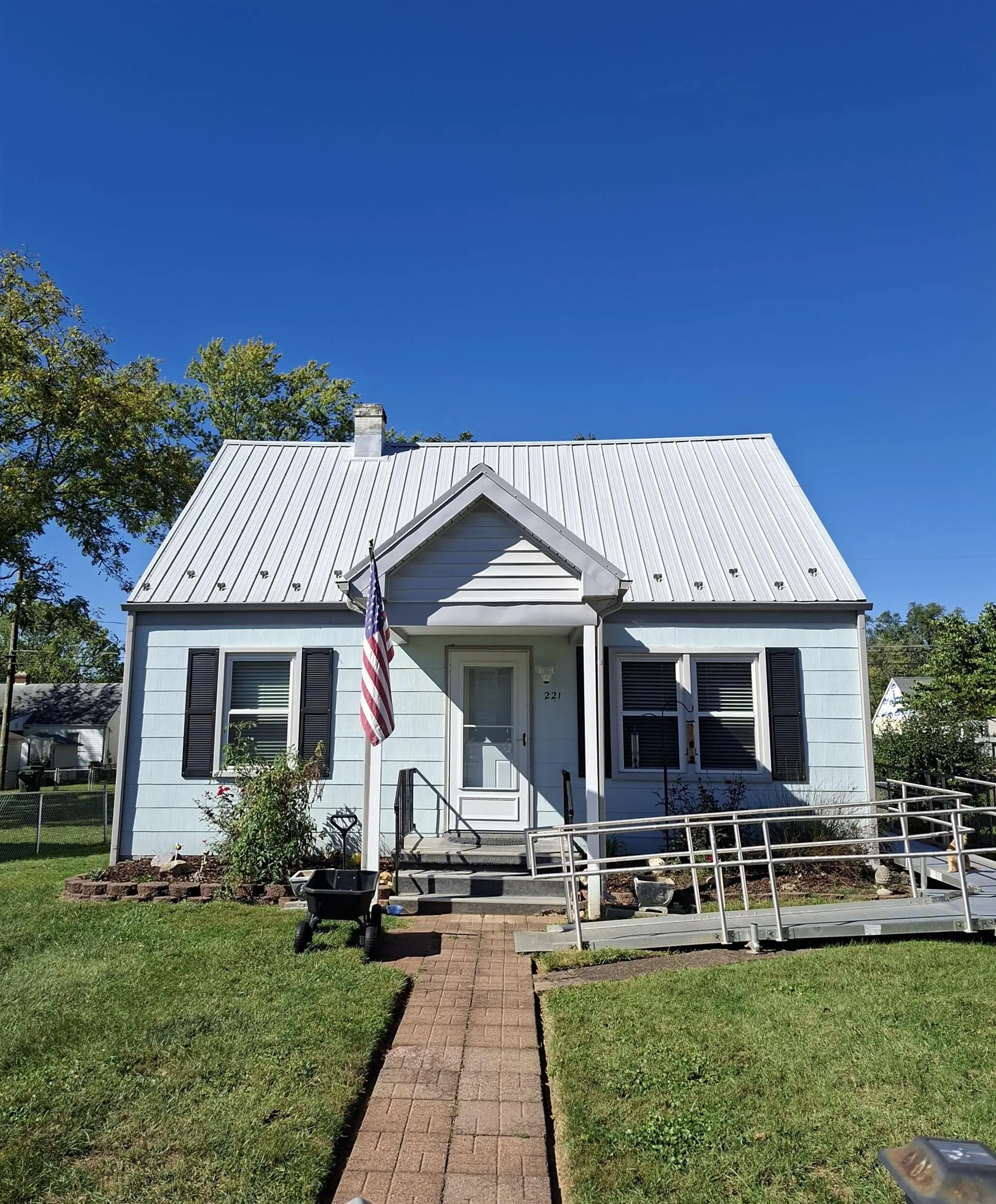 221 James Ave, Waynesboro