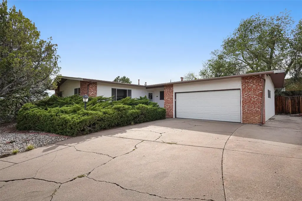 124 Canyon Vista, White Rock