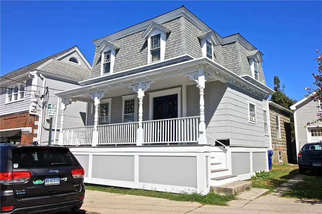 700 Thames St, Newport